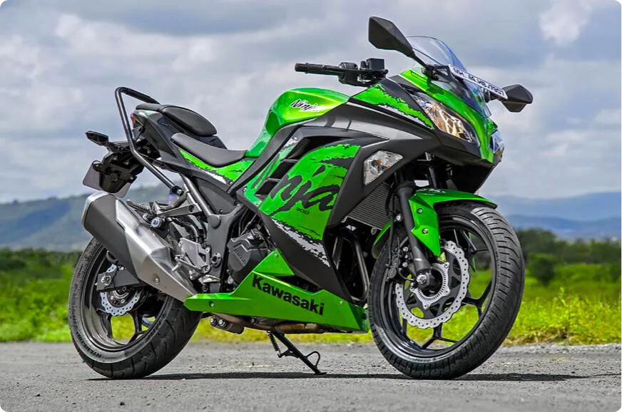 Kawasaki Ninja 300 2025